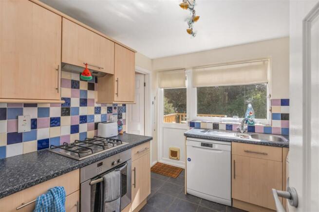 64 Wards Crescent, Bodicote-8.jpg