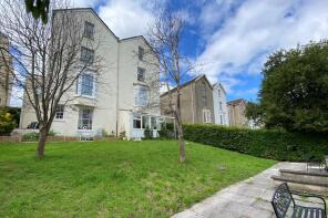 First Floor Flat, 24, Victoria Walk, Cotham, Bristol BS6 5ST