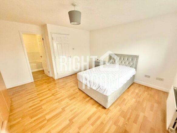 grimsby-grove-e16-2rj-1066397