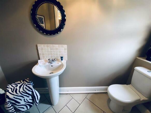 DOWNSTAIRS/WC