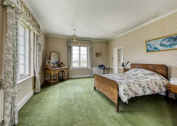 The Oaklands-bed1.jpg