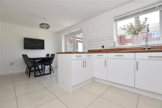 3 bed Detached for sale Image 4