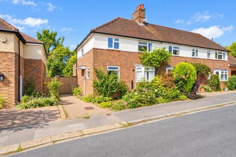 Rowan Way, Harpenden, Hertfordshire, AL5