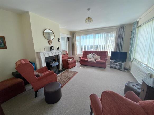 Lounge: