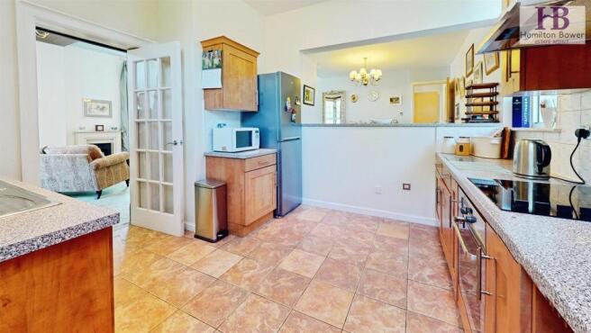 2 bed Apartment for sale Image 9