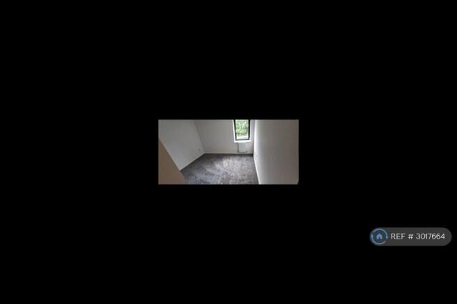 2 bed Flat to rent Image 10