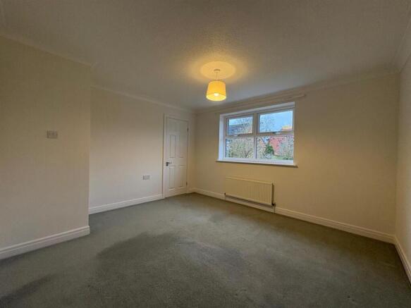 2 bed Detached Bungalow for sale Image 9