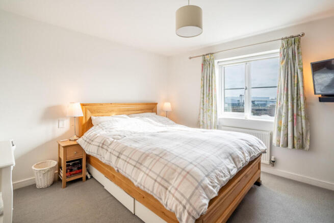 2 bed Semi-Detached for sale Image 8