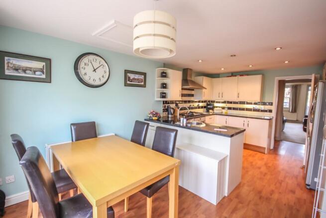 Kitchen / Breakfast