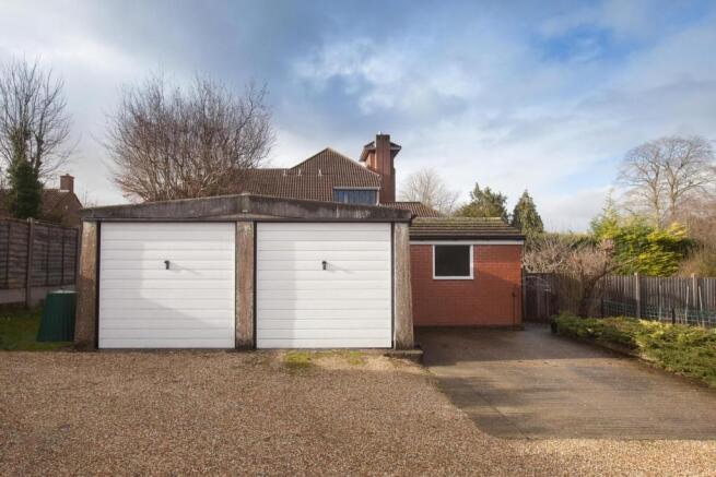 129 HARNHAM ROAD - PHOTO G.jpg