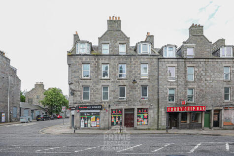 Top Floor Left, 2 Walker Road, Aberdeen, AB11 8BU