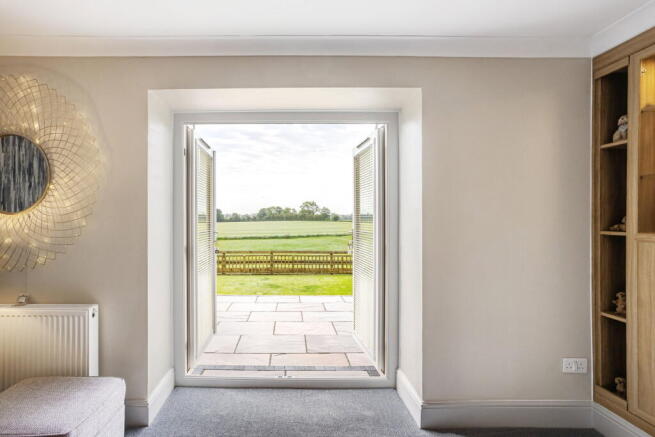 3 bed Mews for sale Image 6