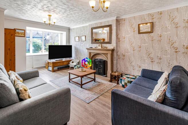 4 bed Detached for sale Image 6