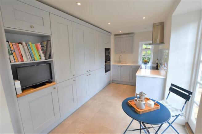 Kitchen breakfast room