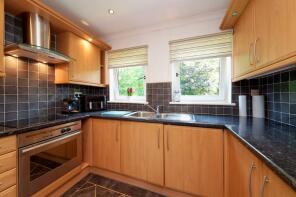 34, Mahon Court, Glasgow G69 0QE