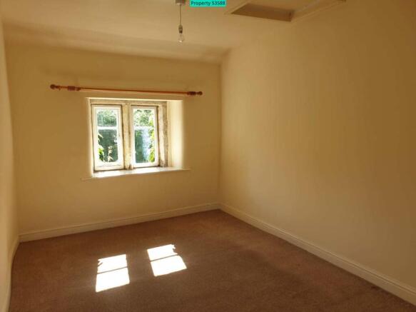 4 bed Detached for sale Image 7