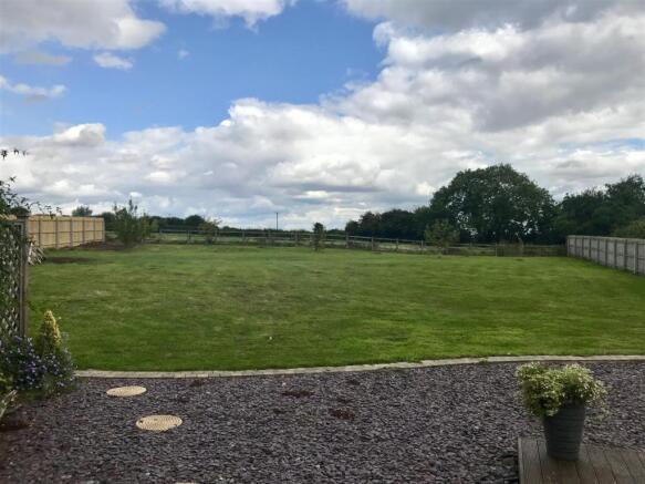 73 main road new garden.jpg