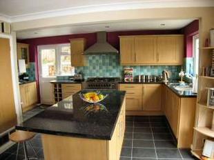 REFITTED KITCHEN/BREAKFAST ROOM 16'6 x 16'10 max