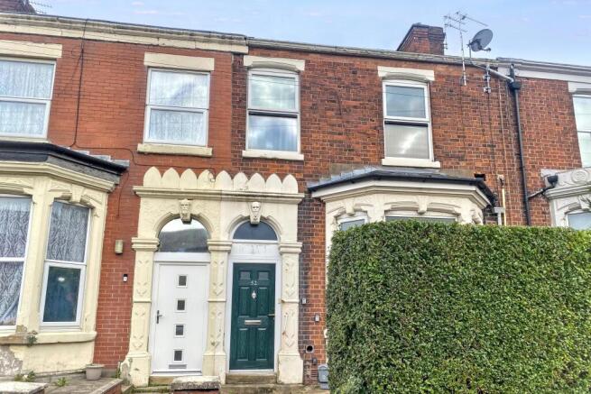 Flat A, 52 Brackenbury Road, Preston, Lancashire, PR1 7UQ