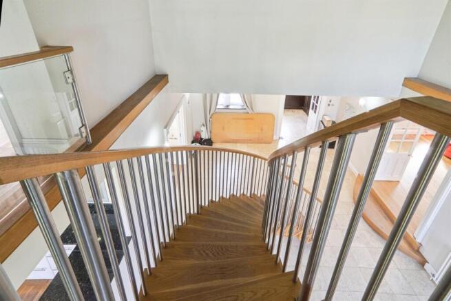 3 bed House for sale Image 8