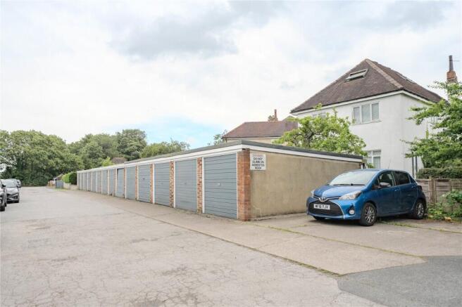 2 bed Apartment for sale Image 8