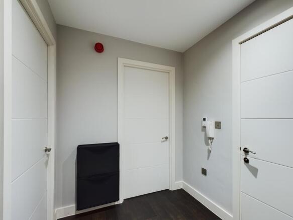 1 bed Apartment to rent Image 10
