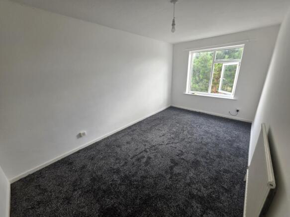 3 bed End of Terrace to rent Image 10