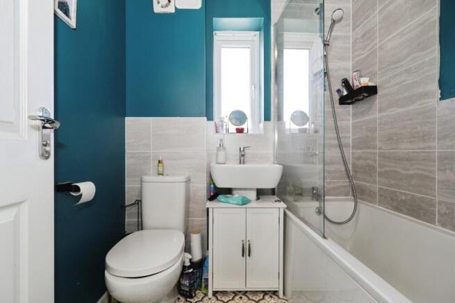 3 bed Semi-Detached for sale Image 10