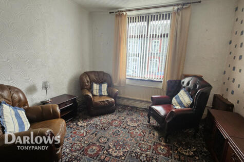 Tyntyla Avenue, Llwynypia, CF40