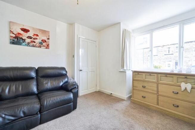 3 bed Semi-Detached for sale Image 12