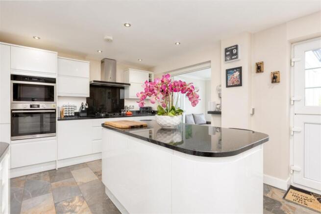 18 Ashdown Road-12.jpg