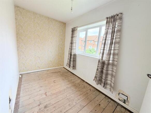 3 bed Terraced for sale Image 8