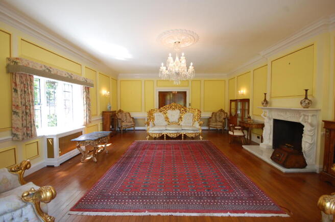 SITTING ROOM