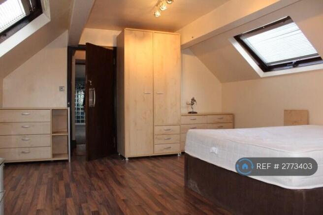 Studio Flat
