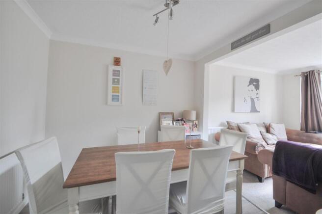 Dining room.jpg