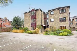 11, Wellington Court, Valley Mount Rear, Harrogate HG2 0NH