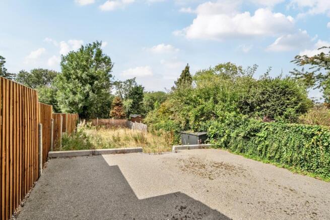 3 bed Semi-Detached for sale Image 8