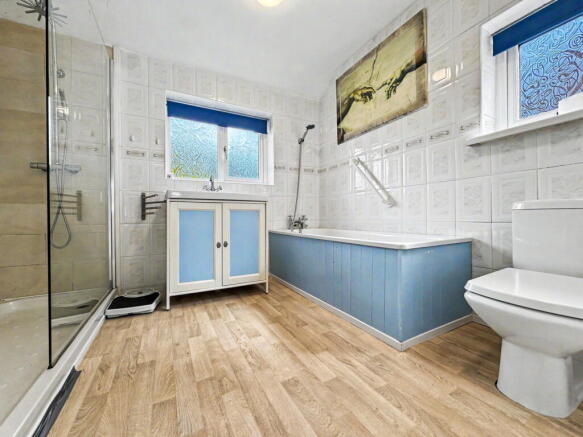 3 bed Semi-Detached for sale Image 11