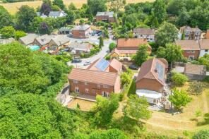 Halstead Lodge, Kings Road, Devizes SN10 4PS