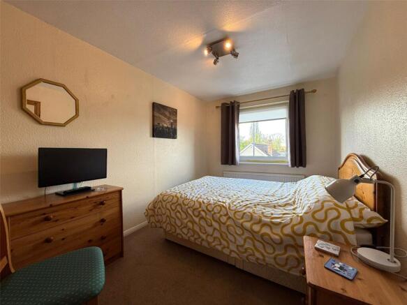 5 bed Detached for sale Image 5