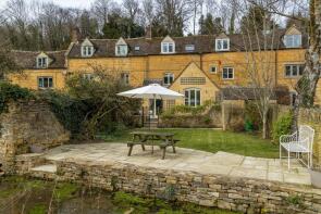 1 2, Rose Row, High Street, Moreton-in-marsh GL56 9HJ