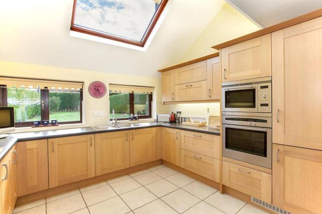 Kitchen / Breakfast 