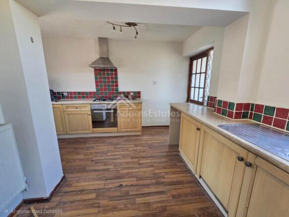 4 bed Semi-Detached to rent Image 4