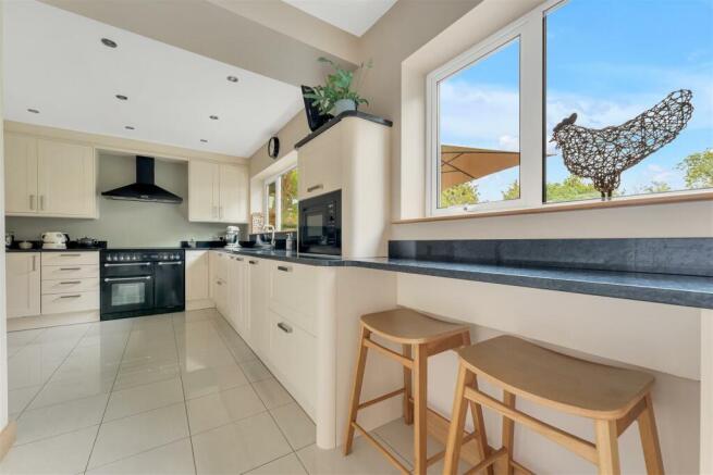 Kitchen 3.jpg