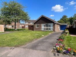 4, Lamb Close, Newport Pagnell MK16 8QB