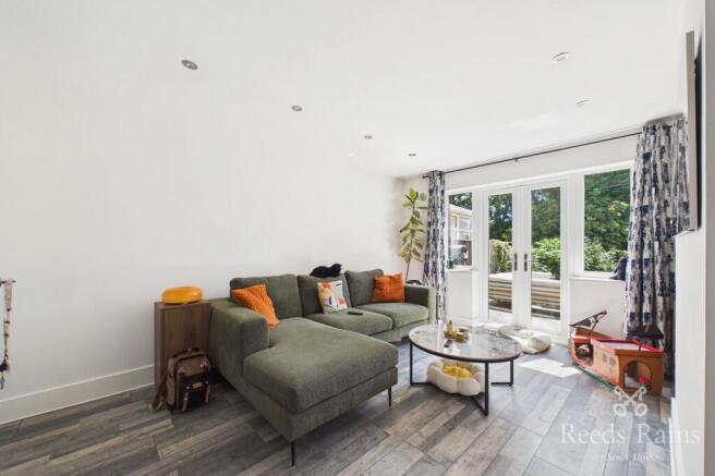 3 bed Semi-Detached for sale Image 5