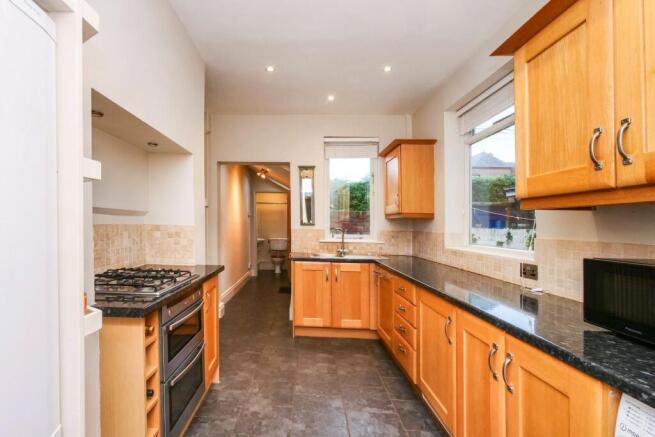 3 bed Terraced for sale Image 10