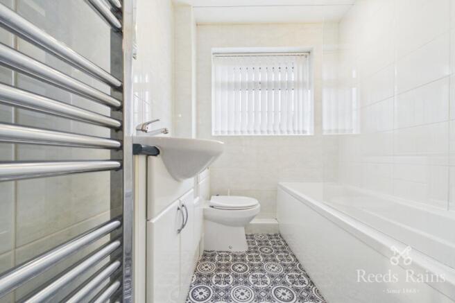 2 bed Bungalow for sale Image 12