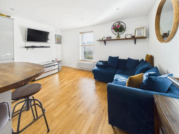 CAM05201G0-PR0173...