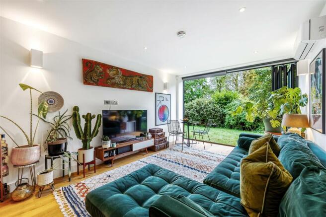 Stoneview Close-3.jpg